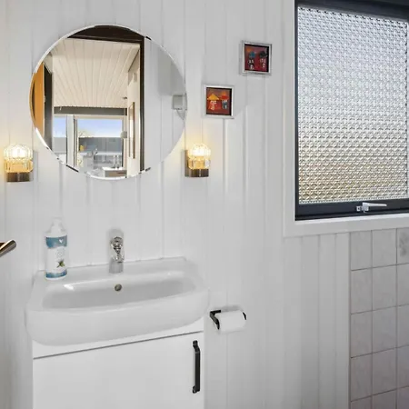 Cozy Summer House Close To And Nature