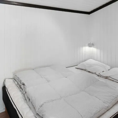 Prázdninový dům Cozy Summer House Close To And Nature